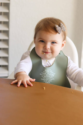 Meal Blessing Silicone Bib: Sage Green